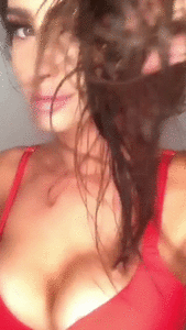 15942 - Wet hair, titty teasing and lots of spit!