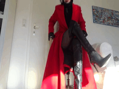 30349 - Wank your cock for your mistress of boots